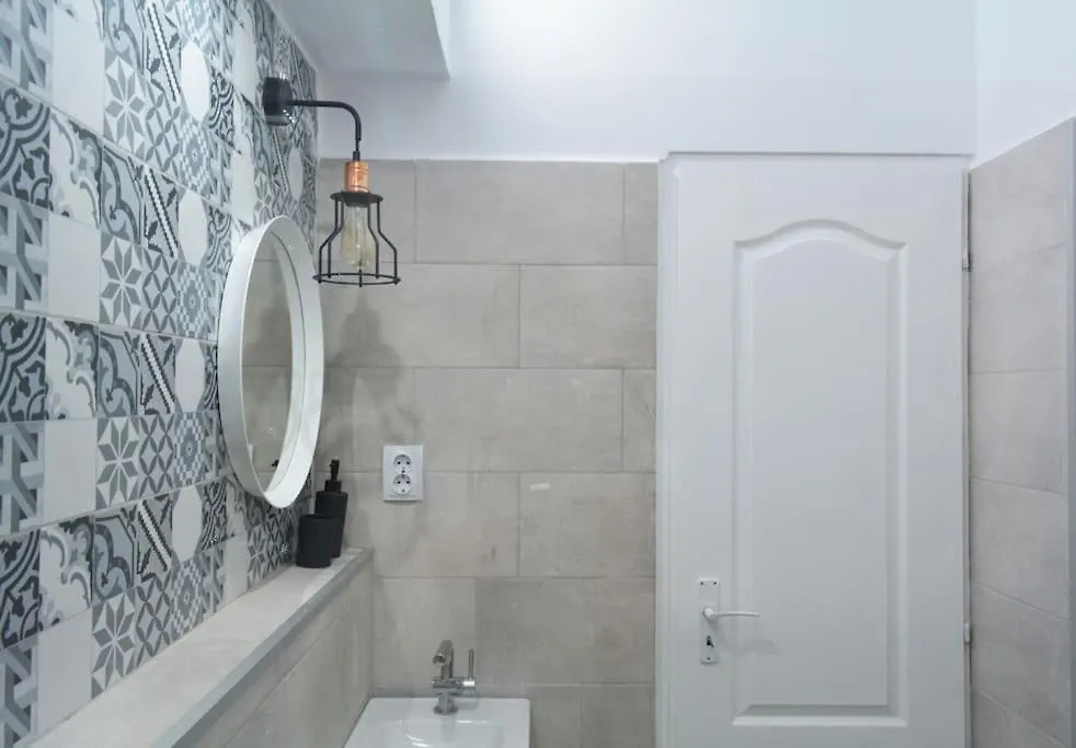 Appartamento 2 Bdr / Cozy Ap Near Old Town Bucarest 0*,